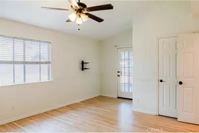 5430 W Fedora, Fresno, CA 93722 - Photo 12