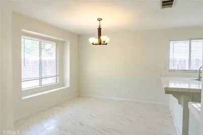 5430 W Fedora, Fresno, CA 93722 - Photo 4