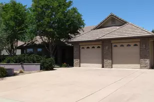 1072 Rorden Ave, Selma, CA 93662 - Photo 2