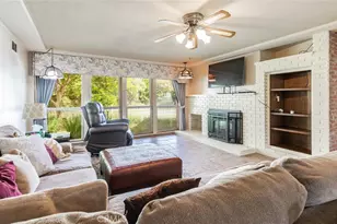 5767 E Park Circle, Fresno, CA 93727 - Photo 6