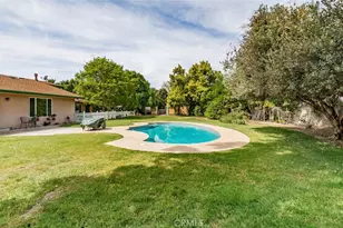 5767 E Park Circle, Fresno, CA 93727 - Photo 38