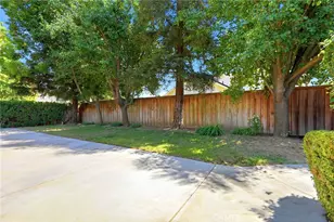 4651 W Morris Ave, Fresno, CA 93722 - Photo 40
