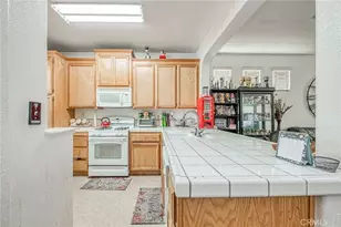 4605 W Javier, Fresno, CA 93722 - Photo 6