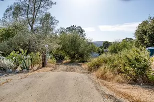 43867 Trabuco Ct, Coarsegold, CA 93614 - Photo 2