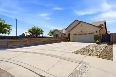 1383 E Donnybrook, Hanford, CA 93230 - Photo 4