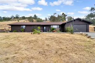 23328 Granite Creek, Clovis, CA 93619 - Photo 2