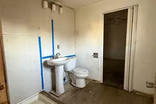 1129 E Nevada Ave, Fresno, CA 93701 - Photo 8
