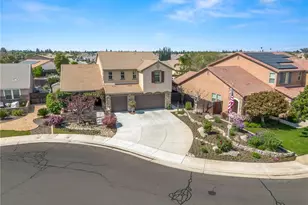 1178 Blackwood, Clovis, CA 93619 - Photo 2