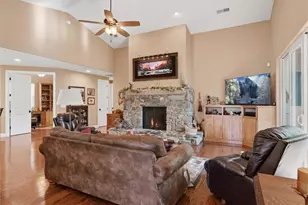 46088 Sutton, Oakhurst, CA 93644 - Photo 12