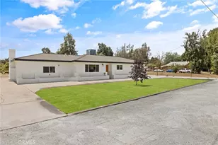 6125 E Mount Whitney, Laton, CA 93242 - Photo 2
