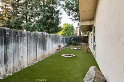1687 W Dovewood, Fresno, CA 93711 - Photo 18