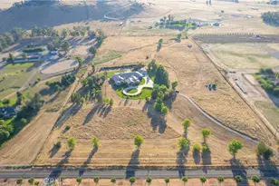 14209 Academy Oaks Ln, Clovis, CA 93619 - Photo 8