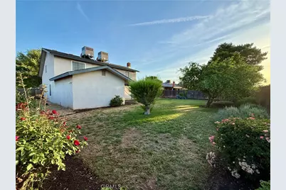 1583 Celeste, Clovis, CA 93611 - Photo 44