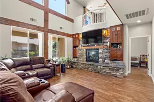 2686 Robinwood, Clovis, CA 93611 - Photo 8