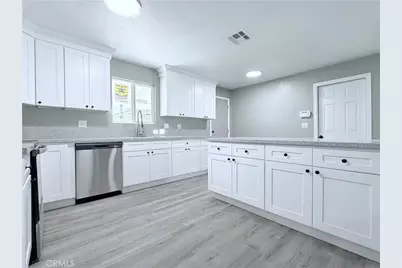 1725 Crowell Street, Livingston, CA 95334 - Photo 6