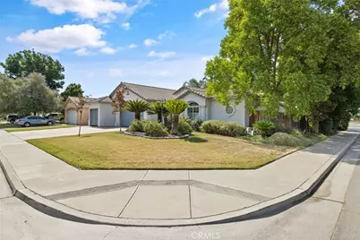 1547 W Claridge Court, Hanford, CA 93230 - Photo 4