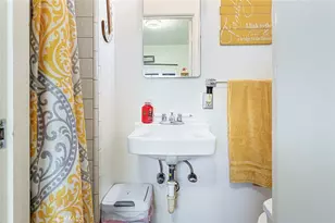 748 N E, Reedley, CA 93654 - Photo 16