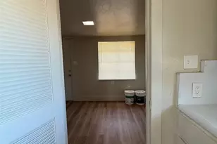 4079 E Heaton Ave, Fresno, CA 93702 - Photo 8