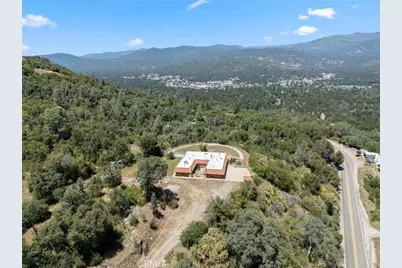 38720 Highway 41, Oakhurst, CA 93644 - Photo 44
