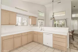 6589 E Michigan, Fresno, CA 93727 - Photo 16
