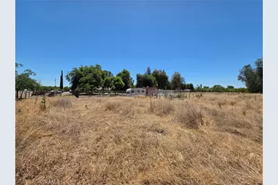 8634 W Shields Avenue, Fresno, CA 93723 - Photo 14