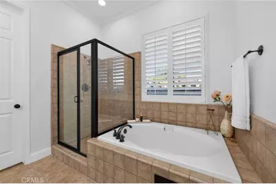 1563 E Via Mirasol, Fresno, CA 93730 - Photo 32