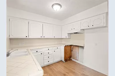 3725 N Fruit, Fresno, CA 93705 - Photo 10