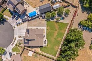 908 Tuscany Ct, Lemoore, CA 93245 - Photo 2