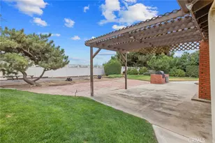1714 N Blythe, Fresno, CA 93722 - Photo 54