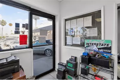 2211 Long Beach Boulevard, Long Beach, CA 90806 - Photo 14