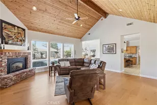 1995 Bergren Ct, Kingsburg, CA 93631 - Photo 16