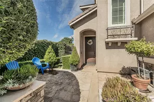 7049 N Cedar Hill, Fresno, CA 93722 - Photo 2