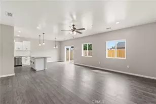 3447 E Douglas Ave, Visalia, CA 93292 - Photo 16