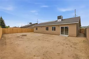 3447 E Douglas Ave, Visalia, CA 93292 - Photo 32