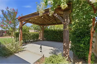 2081 Madeline Drive, Hanford, CA 93230 - Photo 38