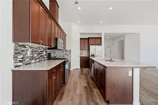 1361 Hoover Way, Hanford, CA 93230 - Photo 20
