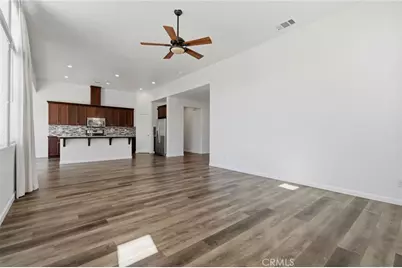 1361 Hoover Way, Hanford, CA 93230 - Photo 12
