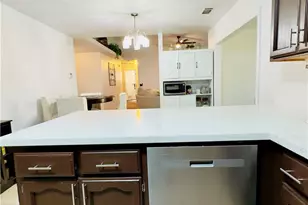 1009 S Elverta St, Visalia, CA 93292 - Photo 10