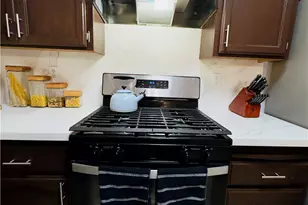 1009 S Elverta St, Visalia, CA 93292 - Photo 8