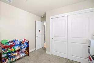 391 Rosewood, Sanger, CA 93657 - Photo 20
