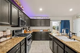 391 Rosewood, Sanger, CA 93657 - Photo 14