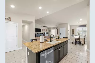 391 Rosewood, Sanger, CA 93657 - Photo 12