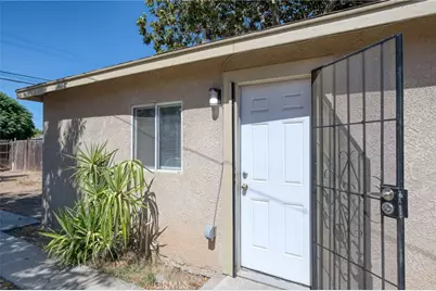3827 E Hamilton, Fresno, CA 93702 - Photo 12