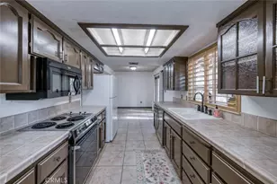 2319 S Pierce, Fresno, CA 93725 - Photo 12