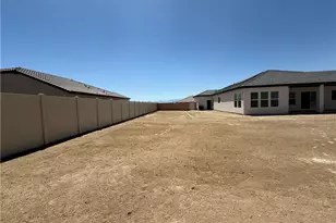 17055 Ta Wan Ka, Apple Valley, CA 92307 - Photo 8