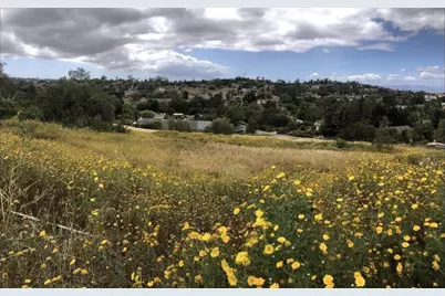 2234 Tierra Verde Road, Vista, CA 92084 - Photo 2