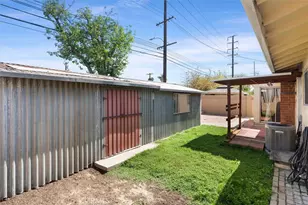 1917 W Flora St, Santa Ana, CA 92704 - Photo 28