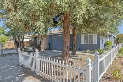 5451 W Santa Ana Avenue, Fresno, CA 93722 - Photo 2