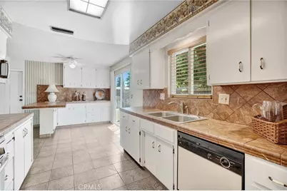 404 Fall, Madera, CA 93637 - Photo 22
