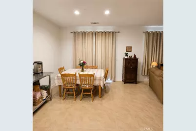 3215 S Meadowbrook Street, Visalia, CA 93292 - Photo 6